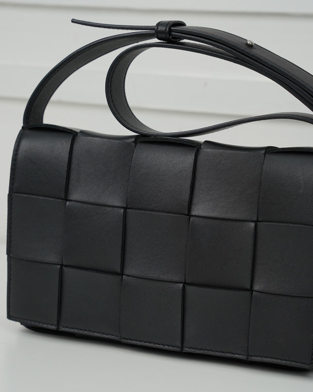 BLACK CASSETTE CROSSBODY BAG