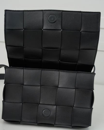 BLACK CASSETTE CROSSBODY BAG