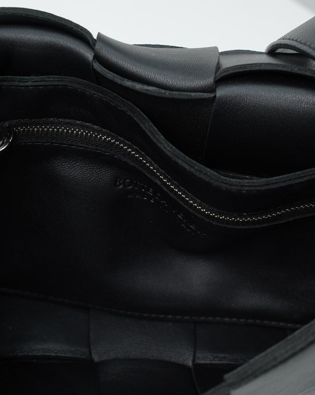 BLACK CASSETTE CROSSBODY BAG