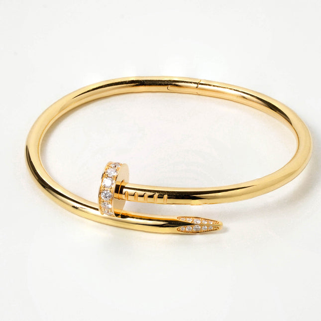 JUSTE UN CLOU BRACELET 18K YELLOWGOLD WITH 32 BRILLIANT CUT DIAMONDS (2023)