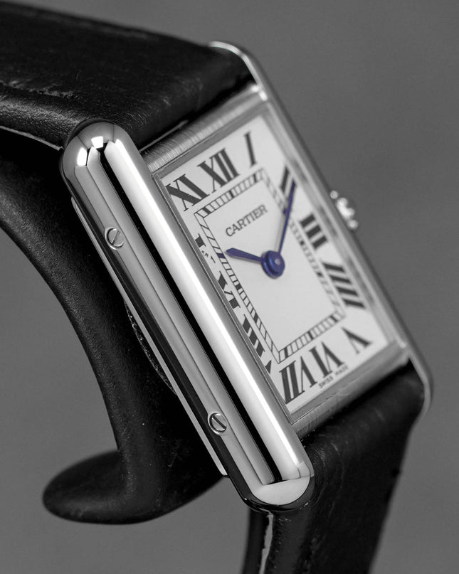 TANK MUST S SILVER DIAL LEATHER STRAP (2025)