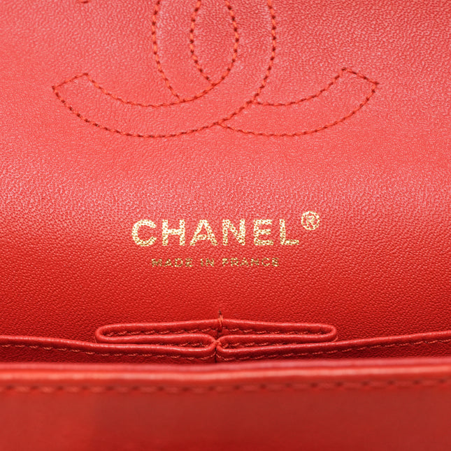 CLASSIC FLAP MEDIUM CORAL RED GOLD HARDWARE