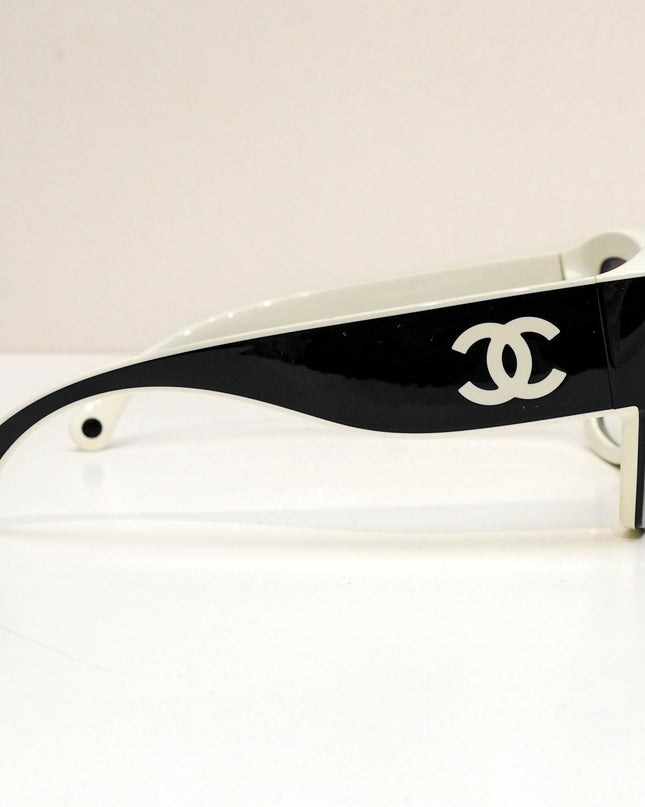 BUTTERFLY SUNGLASSES NYLON BLACK WHITE FRAME BEIGE GRADIENT LENSES