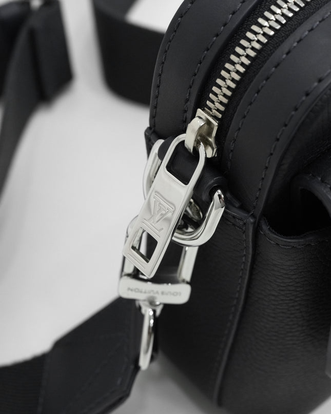 AEROGRAM FASTLINE MESSENGER BLACK
