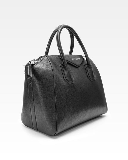 BLACK LEATHER MEDIUM ANTIGONA SATCHEL SIZE MEDIUM