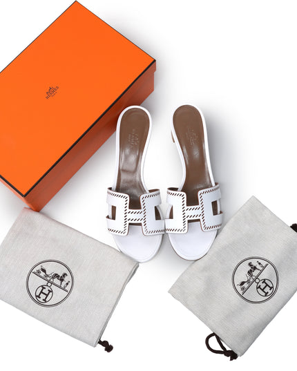 OASIS WHITE SANDAL