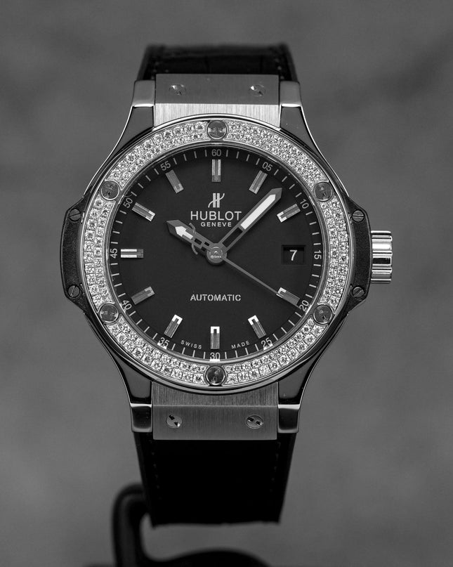 Harga Hublot Big Bang 38 Black Diamond
