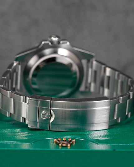 SUBMARINER DATE 40MM 'HULK' (2015)