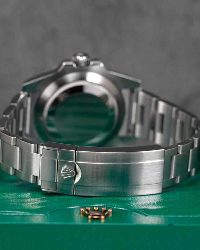 SUBMARINER DATE 40MM 'HULK' (2015)