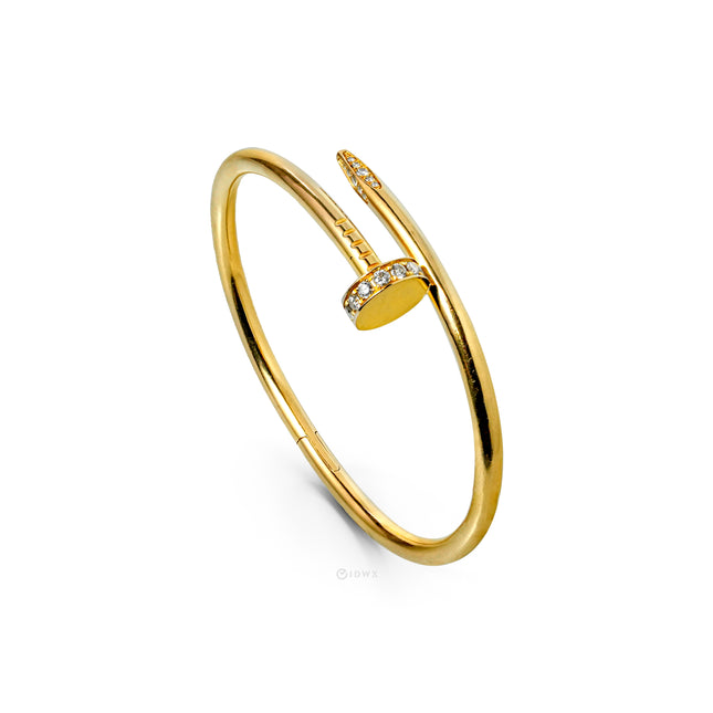 JUSTE UN CLOU BRACELET 18K YELLOWGOLD WITH 32 BRILLIANT CUT DIAMONDS (2019)