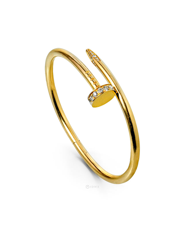 JUSTE UN CLOU BRACELET 18K YELLOWGOLD WITH 32 BRILLIANT CUT DIAMONDS (2019)