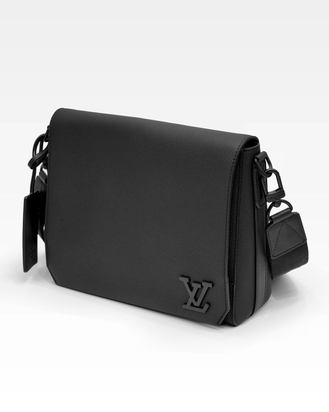 TAKE OFF MESSENGER BLACK