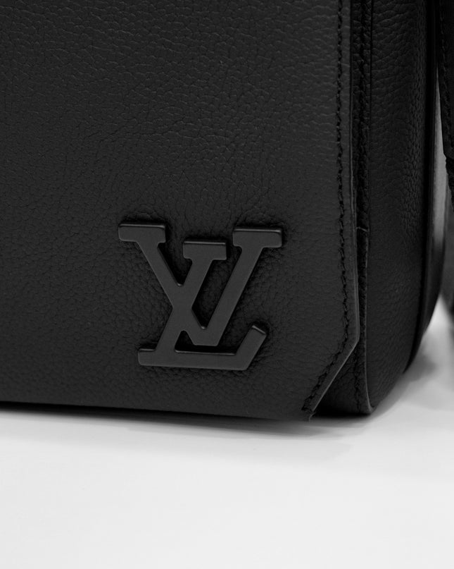 TAKE OFF MESSENGER BLACK