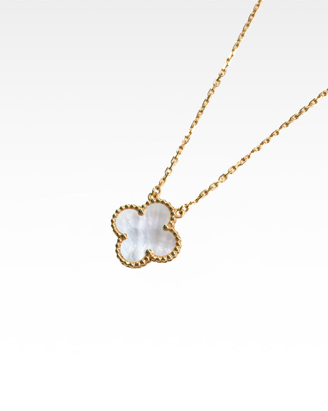 VINTAGE ALHAMBRA MOTHER OF PEARL NECKLACE (2019)