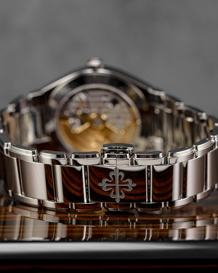 Harga Patek Twenty~4 Olive Green