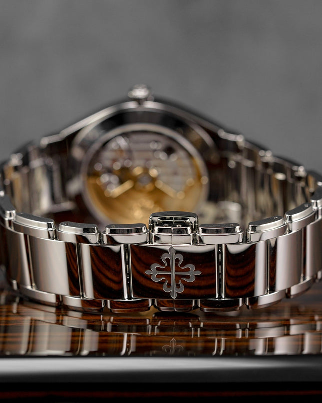 Harga Patek Twenty~4 Olive Green