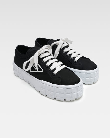 RE NYLON & LEATHER SNEAKERS LADIES BLACK DOUBLE WHEEL THICK BOTTOM LOGO GABARDINE