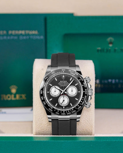 DAYTONA OYSTERFLEX WHITEGOLD BLACK DIAL RING BEZEL (2024)