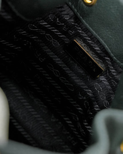 DRAWSTRING BUCKET BAG GREEN