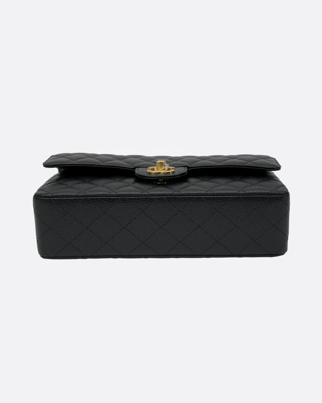 MEDIUM CLASSIC FLAP BLACK CAVIAR GOLDHARDWARE