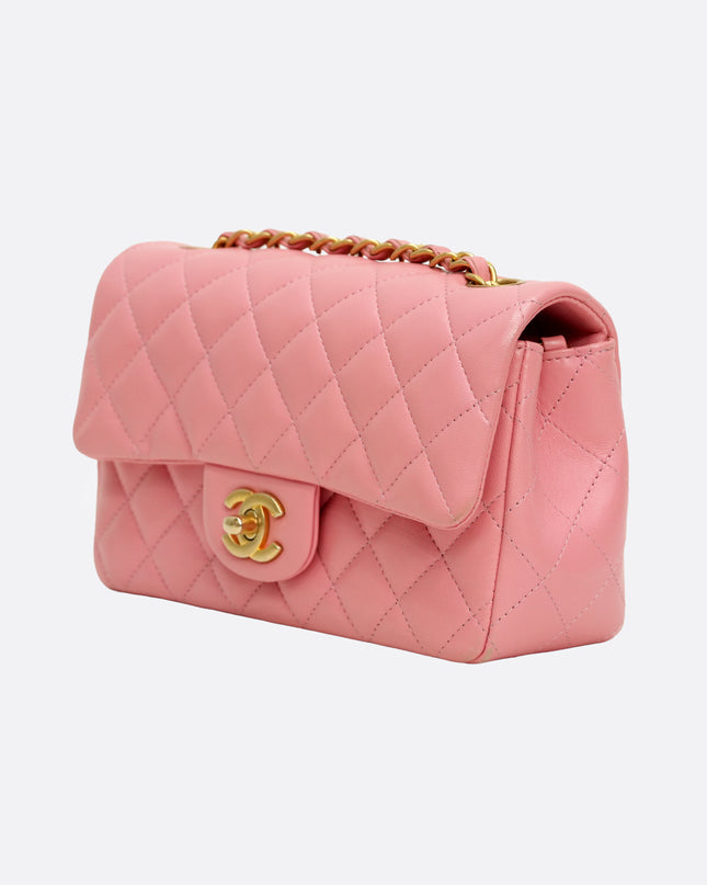 CLASSIC FLAP BAG PINK LAMBSKIN