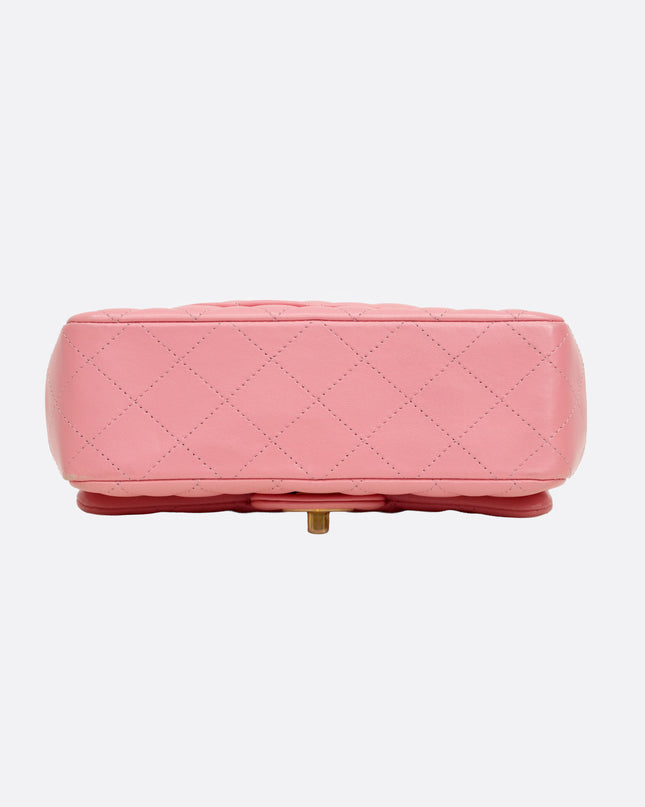 CLASSIC FLAP BAG PINK LAMBSKIN