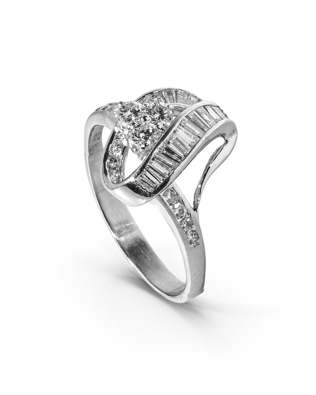 DIAMOND RING PT900 0.7CT SIZE 14.5
