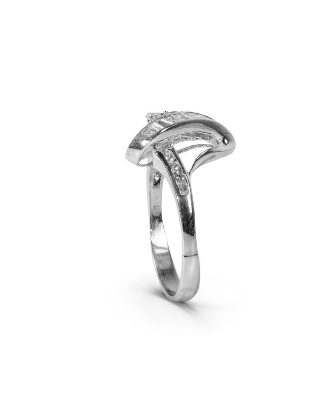 DIAMOND RING PT900 0.7CT SIZE 14.5