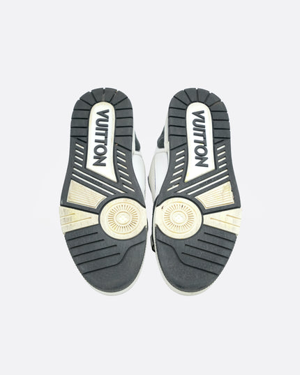 TRAINER SNEAKERS BLACK MONOGRAM SIZE 7