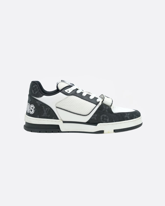 TRAINER SNEAKERS BLACK MONOGRAM SIZE 7