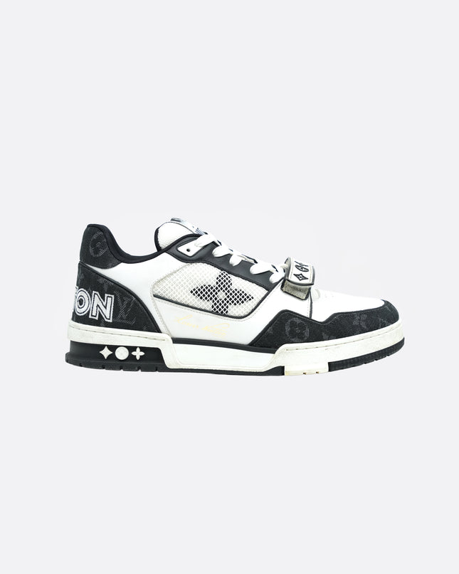 TRAINER SNEAKERS BLACK MONOGRAM SIZE 7