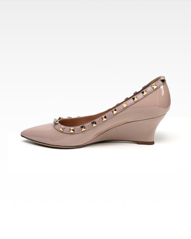 GARAVANI PATENT LEATHER PUMPS LADIES BEIGE ROCK STUDS