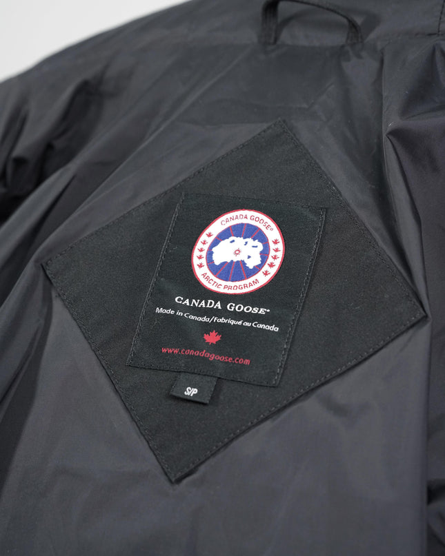 CANADA GOOSE MACKENZIE DOWN JACKET BLACK SIZE S/P