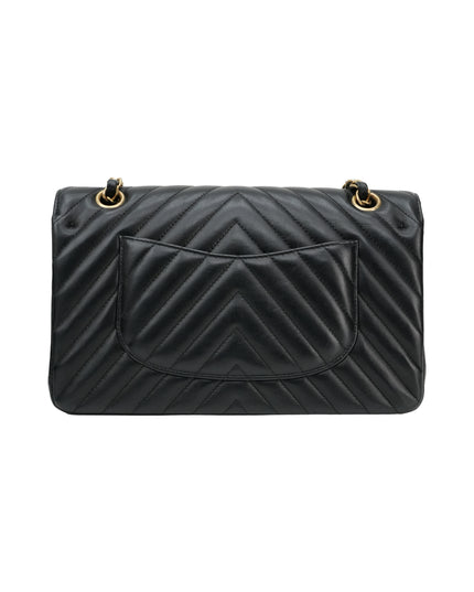 CLASSIC DOUBLE FLAP MEDIUM CHEVRON LAMBSKIN (MATTE) GHW BLACK