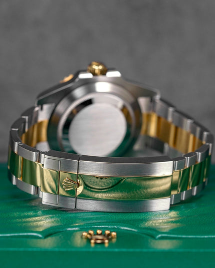 SUBMARINER DATE 41MM TWOTONE YELLOWGOLD BLUE DIAL (2022)